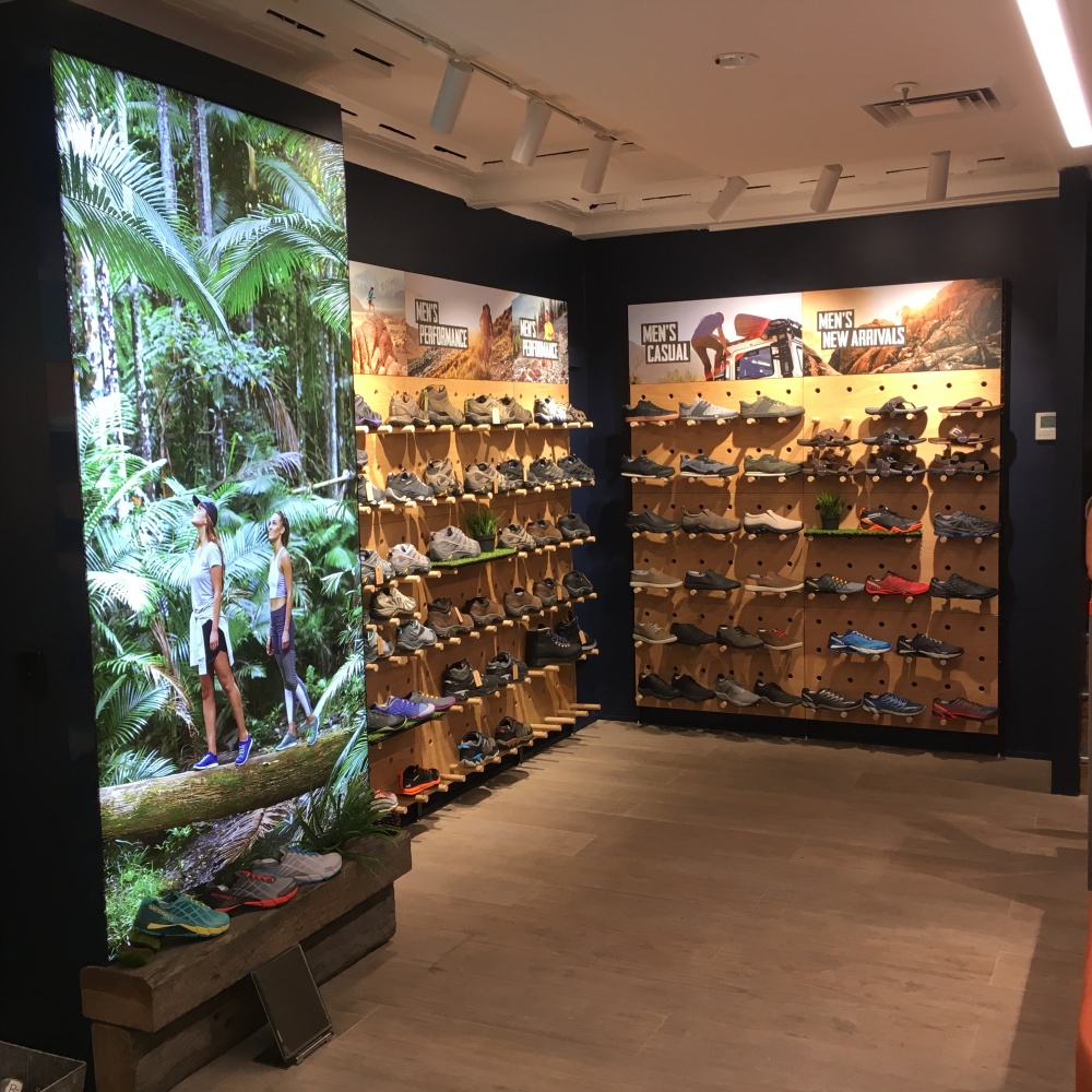 retail stores that sell merrell shoes