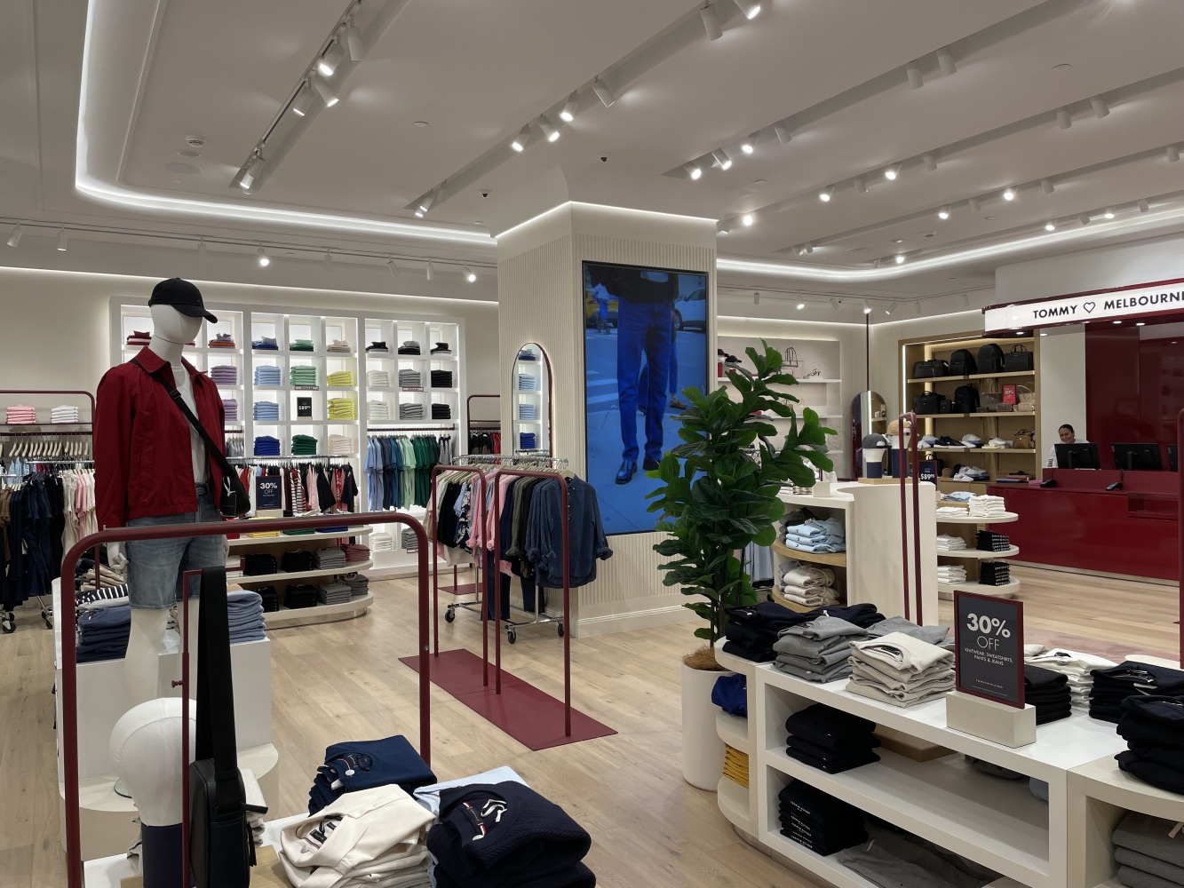 Tommy Hilfiger Shop Fitout: Chadstone