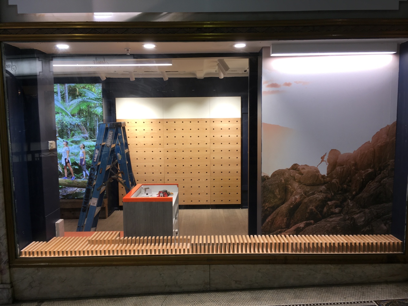 Merrell Shoes Fitout: Swanston Street