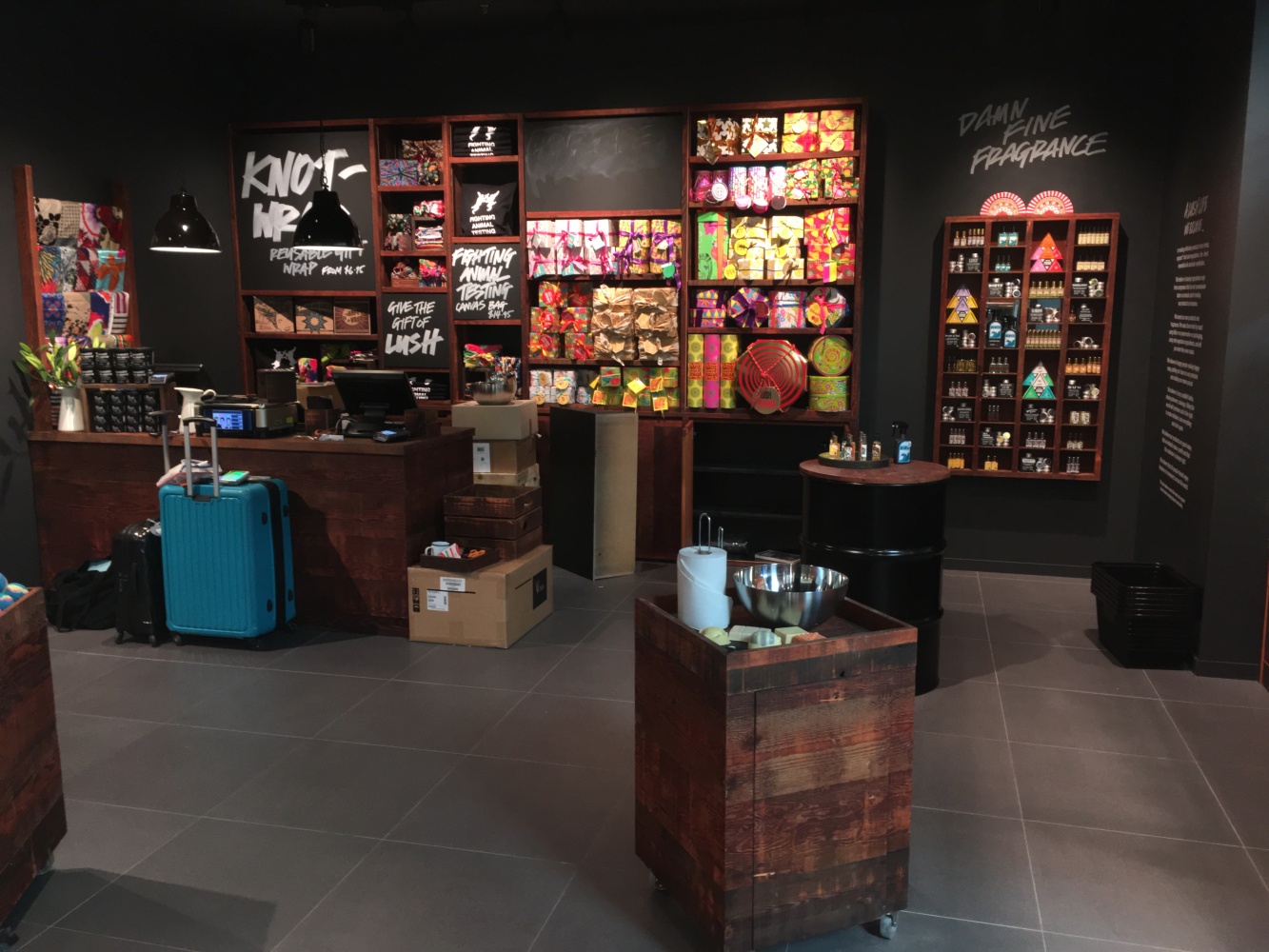 Lush Cosmetics Store Fitout: Northland