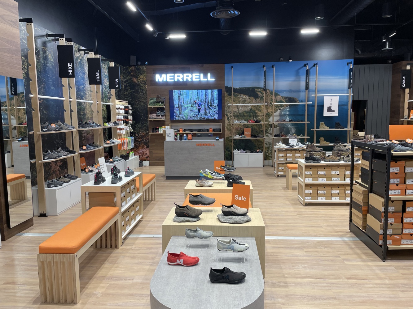 Merrell Footwear Fitout: Fountain Gate