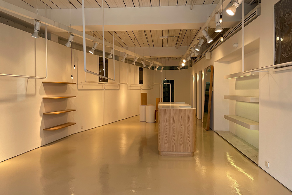 Nude Lucy Fitout: South Yarra