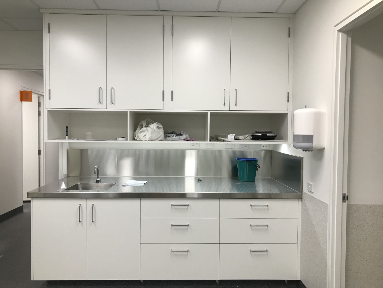 Port Philip Animal Hospital Fitout